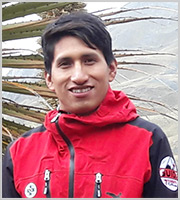 Edwin Albino Lliuya Expert trekkin guide certified