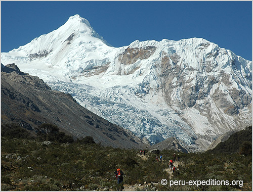 Peru: Expedition Nevados Urus (5495m), Ishinca (5530m) and Tocllaraju (6034m)-&-Huascaran (6768 m)