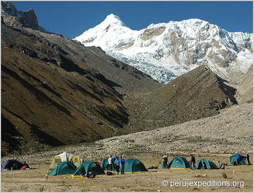 Peru: Trekking Huayhuash Climb Diablo Mudo (5350 m) & Climbing NevadoTocllaraju (6034 m)