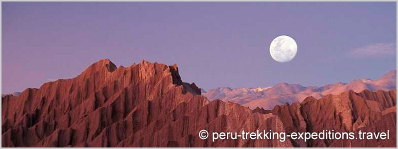 Chile: Excursion San Pedro de Atacama & Ojos del Salado (6.893 m) the highest volcano in the world
