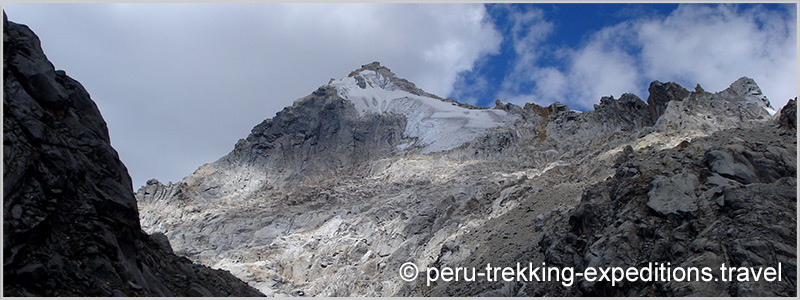 Peru: Climbing Nevado Huamashraju (5434 m), located East of the Huaraz City