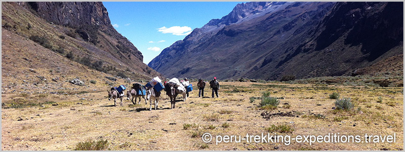 Peru: Climbing Nevado Maparaju (5325 m), in the valley of Quilcayhuanca