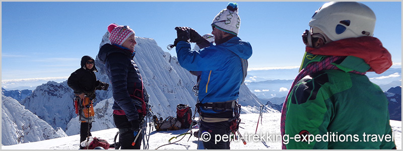 Peru: Expedition Nevados Yanapaccha (5450 m), Pisco (5752 m) & Chopicalqui (6354 m) 