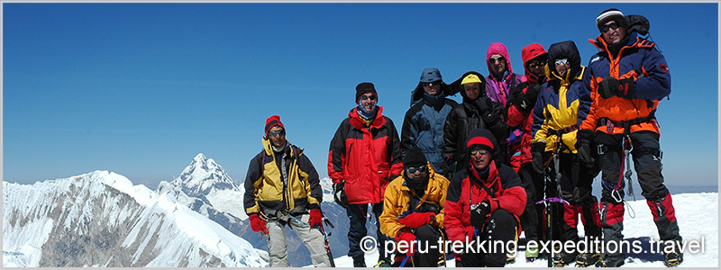 Peru: Expedition Nevados Urus (5495m), Ishinca (5530m) and Tocllaraju (6034m)-&-Huascaran (6768 m)