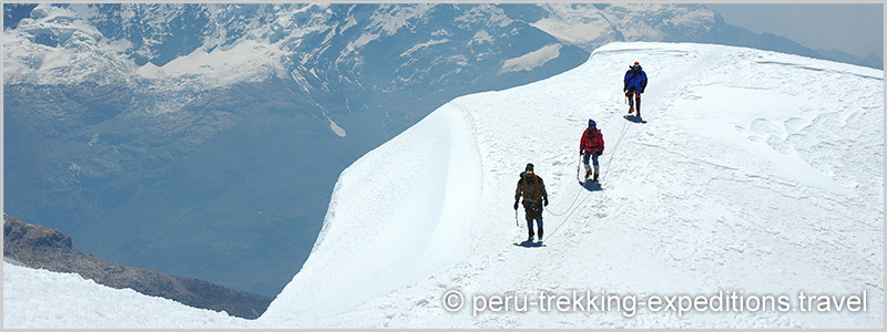 Peru: Expedition Nevado Tocllaraju (6034 m), north west ridge normal route or direct west face 60° - 75° degrees