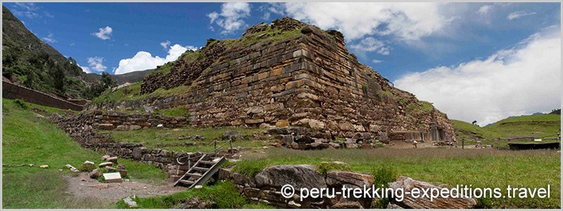 Peru: Bus - Tour Culture Chavin de Huantar (3180 m) 