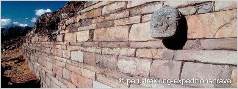 Peru: Bus - Tour Culture Chavin de Huantar (3180 m) 