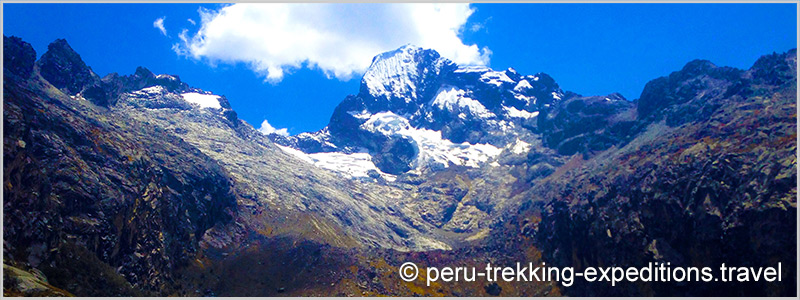 Peru: Trekking to Laguna Churup (4450 m)