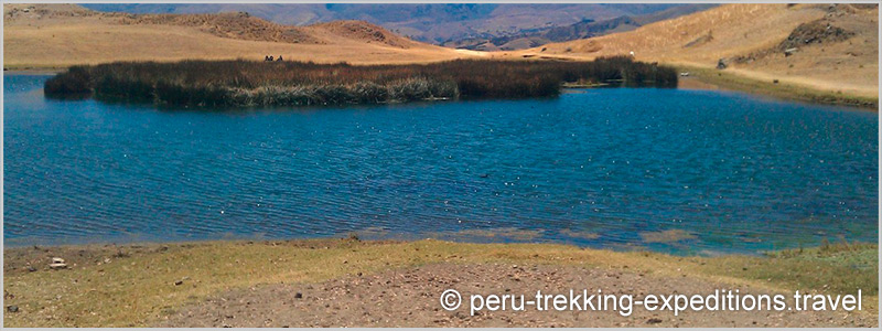 Peru: Trekking Laguna Wilcacocha Adventure over (3725 m)