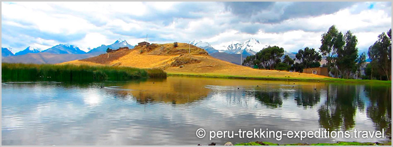 Peru: Trekking Laguna Wilcacocha Adventure over (3725 m)