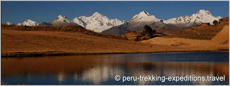 Peru: Trekking Laguna Wilcacocha Adventure over (3725 m)