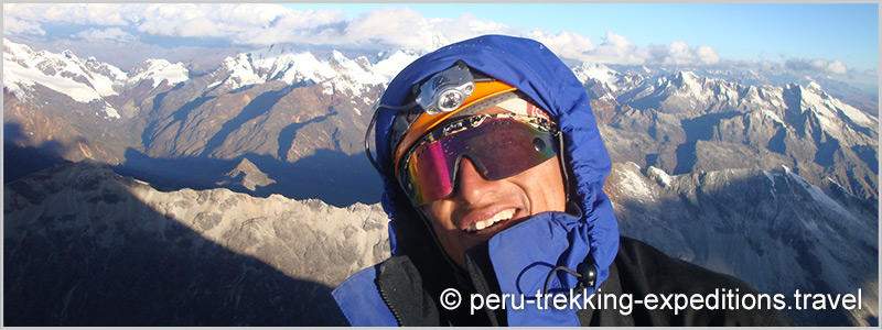 Peru: Climbing Nevado Ranrapalca (6162 m)