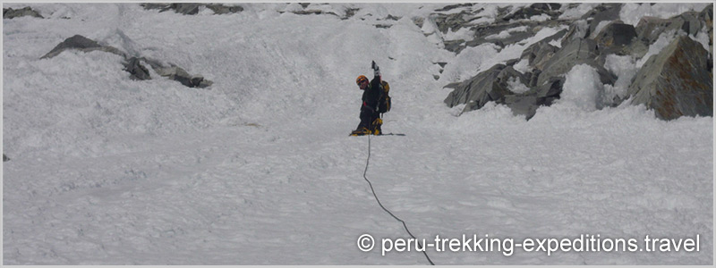 Peru: Climbing Nevado Ranrapalca (6162 m)