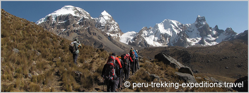 Peru: Trekking Huayhuash Climb Nevado Diablo Mudo (5350 m) & Climbing Nevado Vallunaraju (5686 m) 