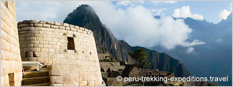 Peru: Trekking Inca Trail to Machu Picchu (Huayna Picchu 2.667 m) 