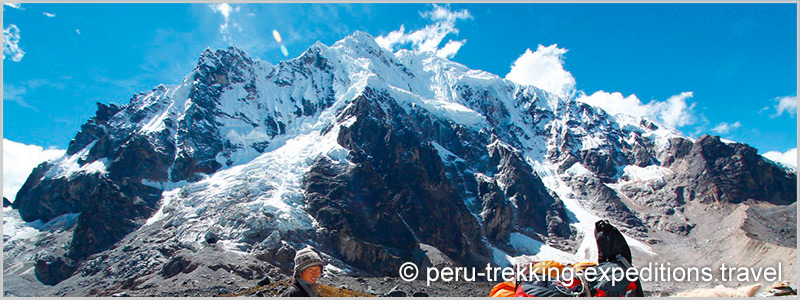 Peru: Trekking Salkantay to Machu Picchu, the highest pass (4600 m)